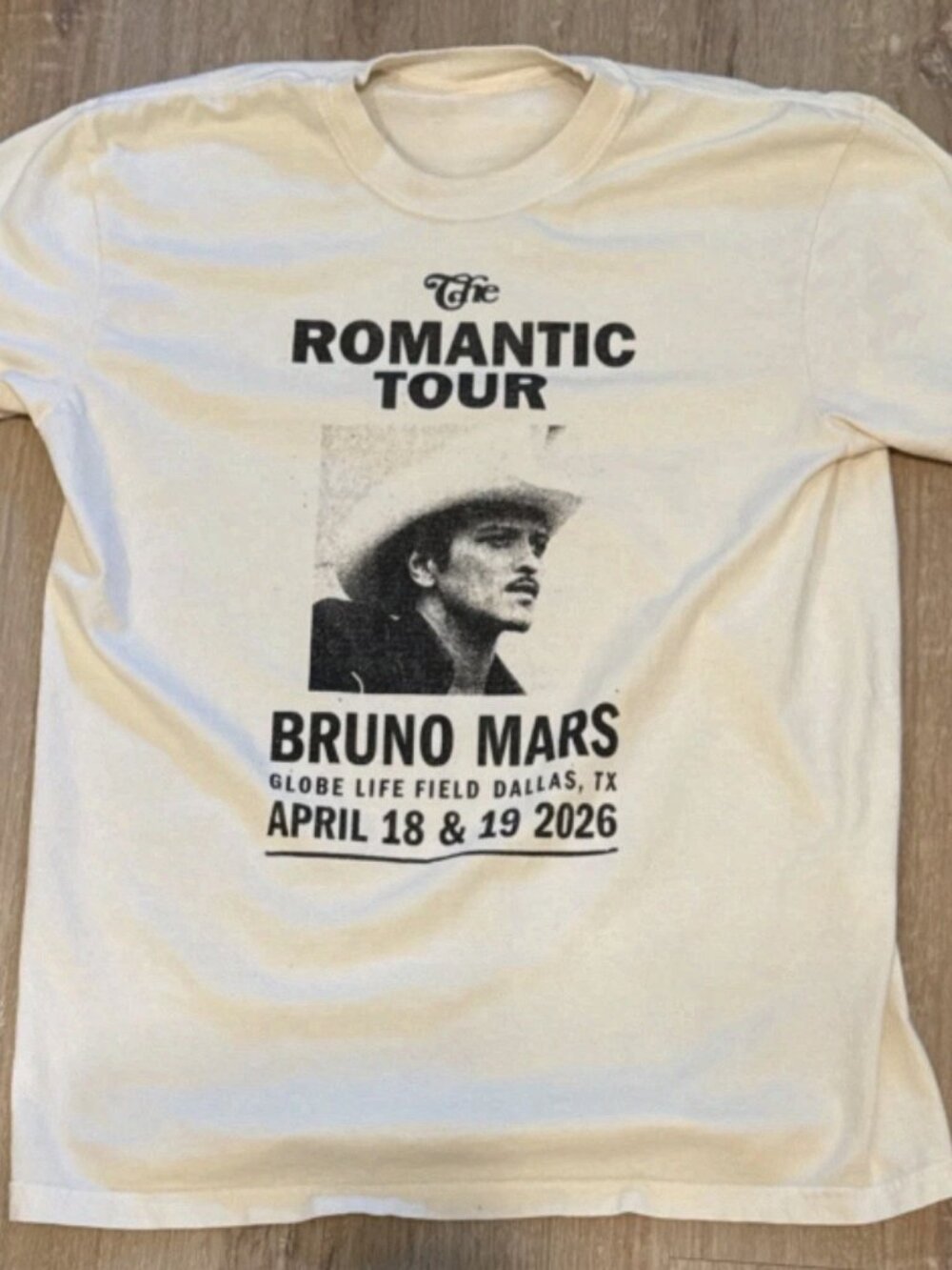 Bruno Mars The Romantic Tour Dallas 2026 Graphic T-Shirt